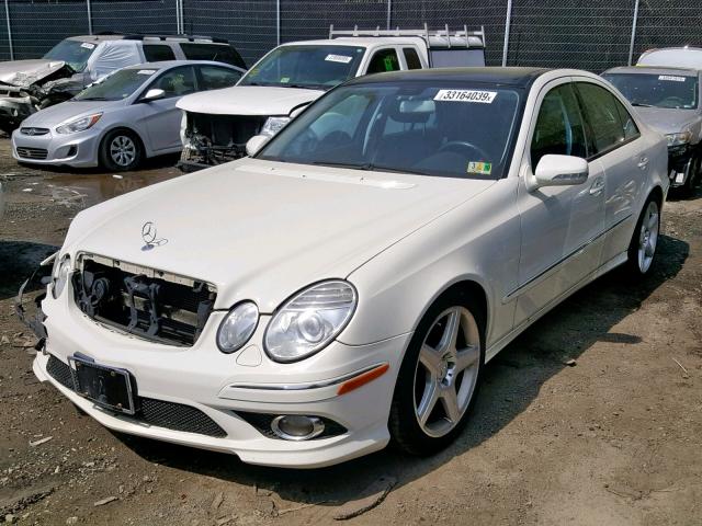 WDBUF56X59B420032 - 2009 MERCEDES-BENZ E 350 WHITE photo 2