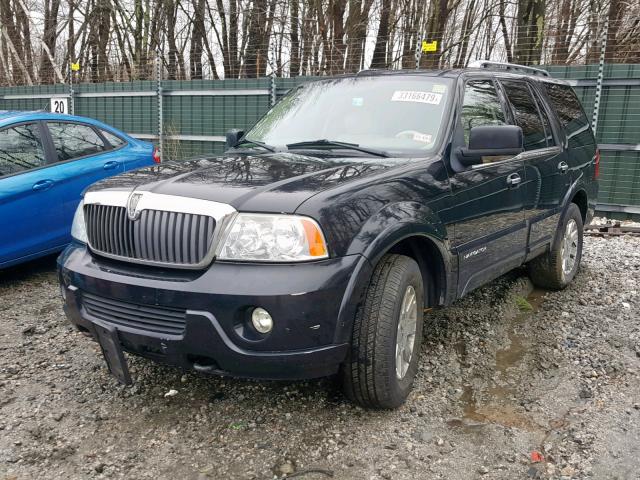 5LMFU28R84LJ05136 - 2004 LINCOLN NAVIGATOR BLACK photo 2