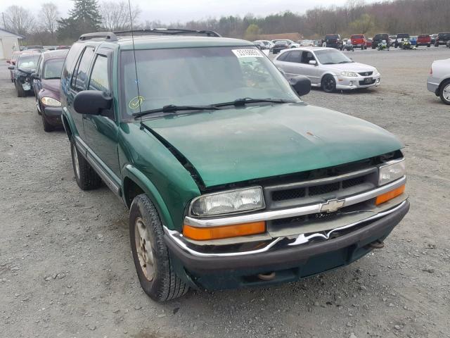 1GNDT13W2Y2241547 - 2000 CHEVROLET BLAZER GREEN photo 1