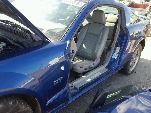 1ZVFT82H865249027 - 2006 FORD MUSTANG GT BLUE photo 9