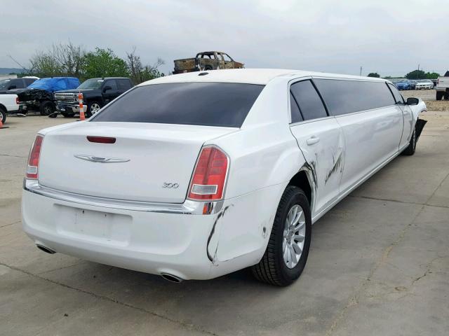 2C3CCAAG8DH627475 - 2013 CHRYSLER 300 WHITE photo 4