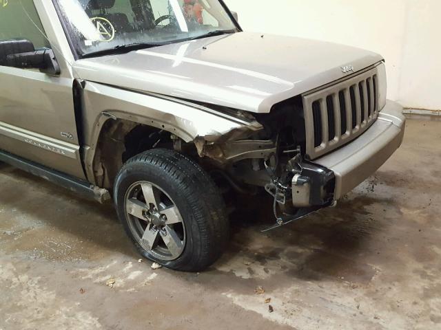 1J8HG48N16C283286 - 2006 JEEP COMMANDER TAN photo 9