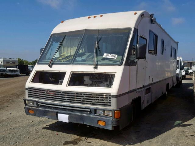 3FCMF53G0LJA04073 - 1990 CRUI MOTORHOME BEIGE photo 2