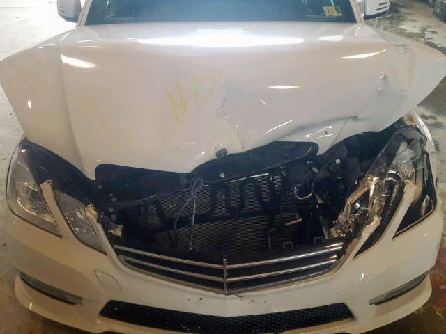 WDDHF5KB1CA600589 - 2012 MERCEDES-BENZ E 350 WHITE photo 7