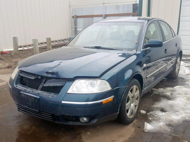 WVWTH63B42P233458 - 2002 VOLKSWAGEN PASSAT GLX GREEN photo 2