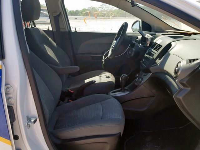 1G1JA6SH4G4174723 - 2016 CHEVROLET SONIC LS 白色 照片 5