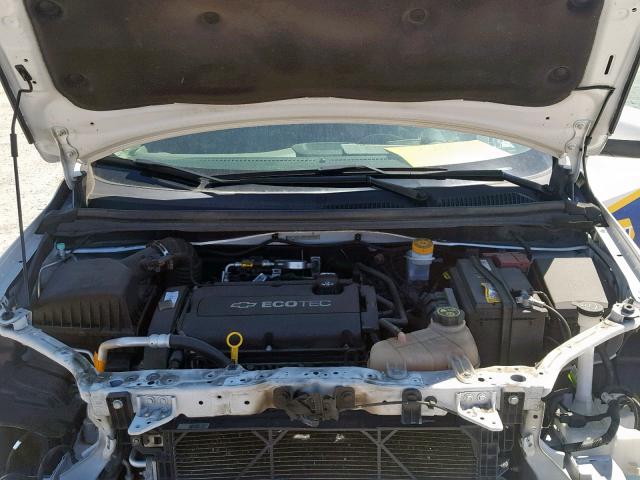 1G1JA6SH4G4174723 - 2016 CHEVROLET SONIC LS 白色 照片 7