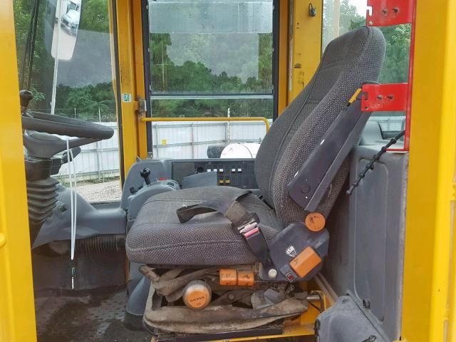 L90EV21070 - 2004 VOLVO L90E YELLOW photo 6