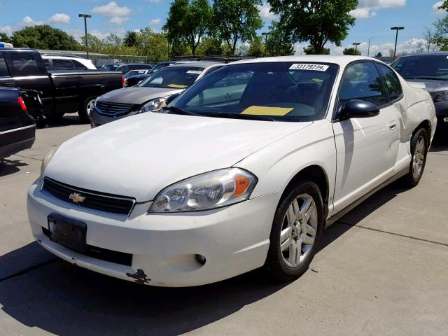 2G1WK151069335021 - 2006 CHEVROLET MONTE CARL WHITE photo 2