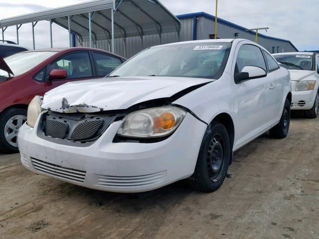 1G2AS18H197263024 - 2009 PONTIAC G5 WHITE photo 2