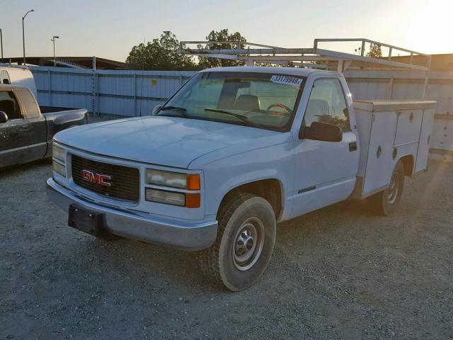 1GDGC34R7YF486536 - 2000 GMC SIERRA C35 WHITE photo 2