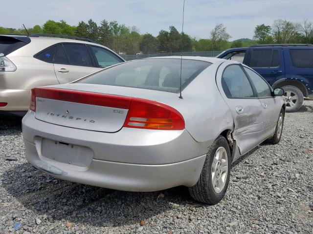 2B3HD46R02H233509 - 2002 DODGE INTREPID S 银色 照片 4