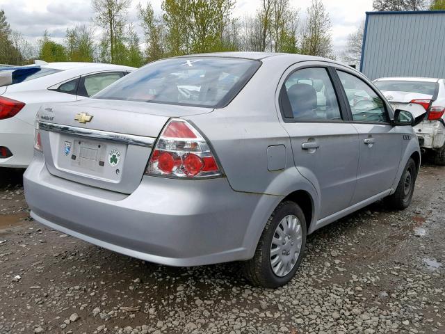 KL1TD56E99B385651 - 2009 CHEVROLET AVEO LS SILVER photo 4