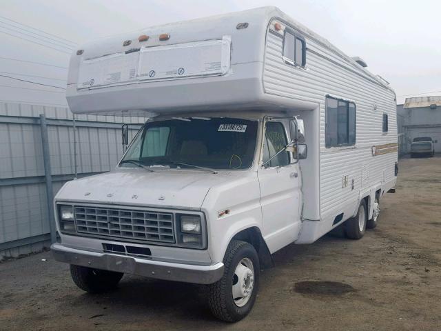 E37AHDH2124 - 1979 FORD MOTORHOME WHITE photo 2