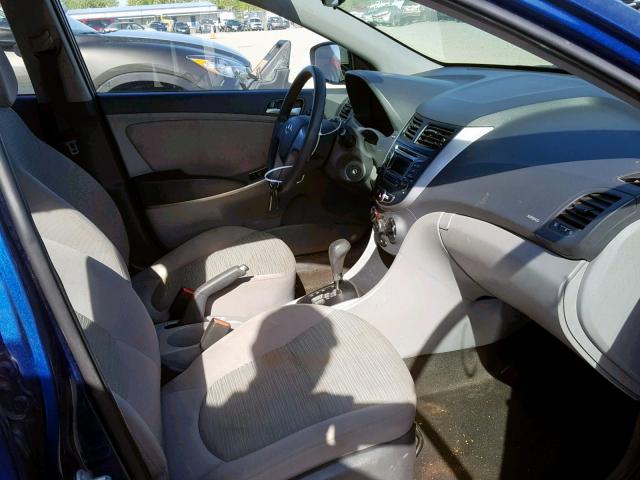 KMHCT4AE0GU990393 - 2016 HYUNDAI ACCENT SE BLUE photo 5