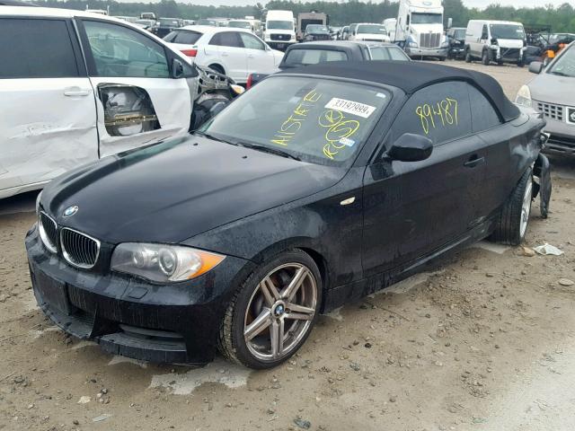 WBAUN7C55BVM25509 - 2011 BMW 135 I BLACK photo 2