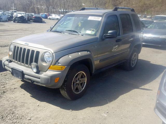 1J4GL38K95W593496 - 2005 JEEP LIBERTY RE BEIGE photo 2