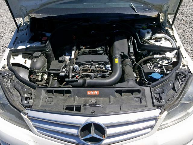 WDDGF4HB2CA608844 - 2012 MERCEDES-BENZ C 250 WHITE photo 7