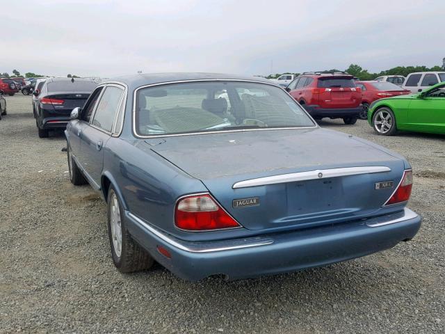 SAJHX6249WC817350 - 1998 JAGUAR XJ8 L BLUE photo 3