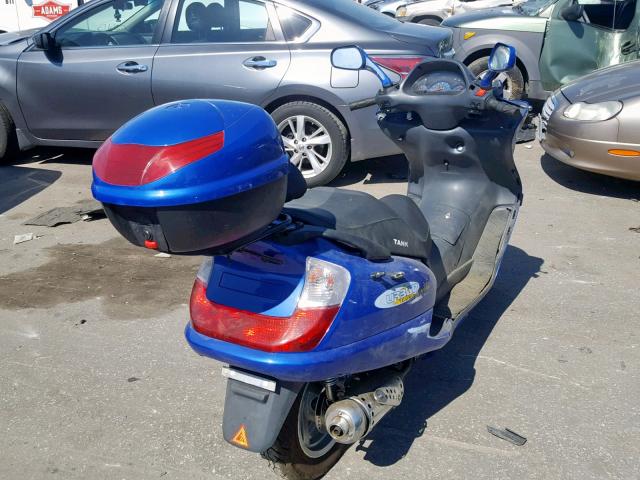 3CG3E1D4363001241 - 2006 TANK SCOOTER BLUE photo 4