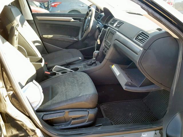 1VWDT7A36HC024238 - 2017 VOLKSWAGEN PASSAT R-L BLACK photo 5