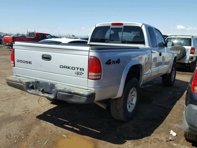 1D7HG12KX4S662607 - 2004 DODGE DAKOTA SXT SILVER photo 4