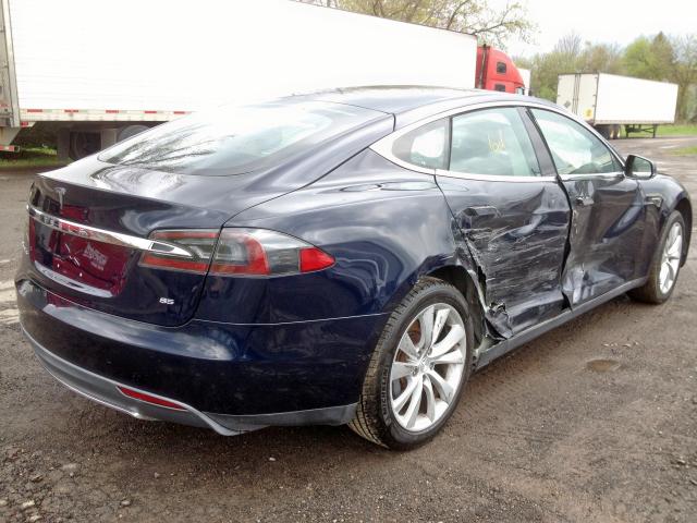 5YJSA1CN2DFP13704 - 2013 TESLA MODEL S Կապույտ լուսանկար 4