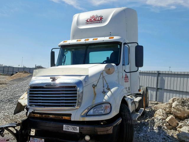 1FUJA6CK48LAC5728 - 2008 FREIGHTLINER CONVENTION WHITE photo 2