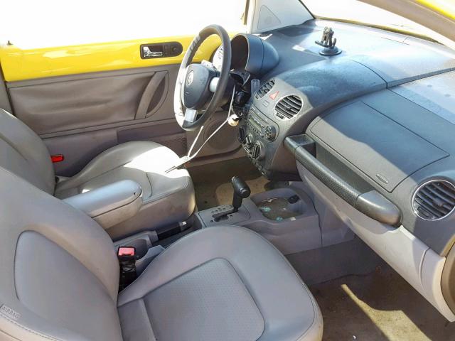 3VWRW31C66M415116 - 2006 VOLKSWAGEN NEW BEETLE Gelb Foto 5