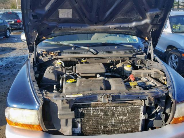 1B7HG48N22S619468 - 2002 DODGE DAKOTA QUA BLUE photo 7