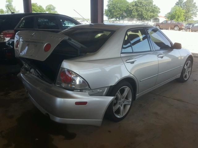 JTHBD182110024543 - 2001 LEXUS IS 300 SILVER photo 4