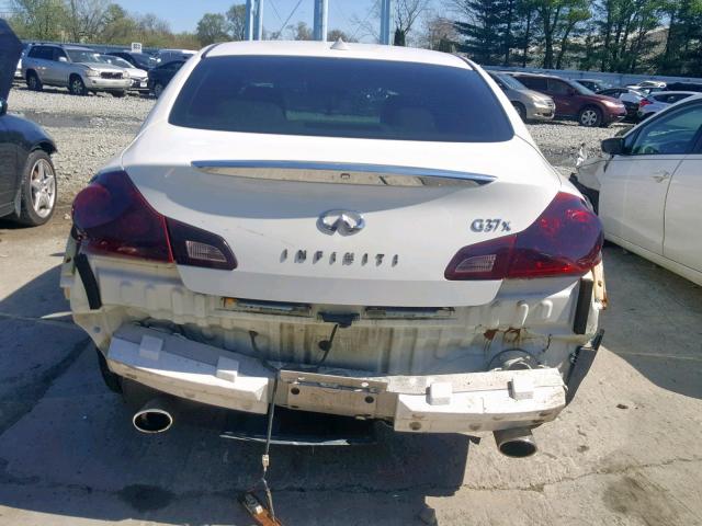 JNKCV61F79M365235 - 2009 INFINITI G37 WHITE photo 9