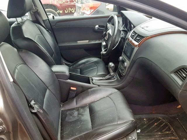 1G1ZE5E02A4125843 - 2010 CHEVROLET MALIBU LTZ 灰色 照片 5