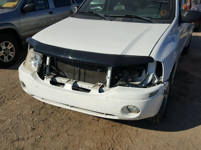 1GKET16P846102368 - 2004 GMC ENVOY XL WHITE photo 9