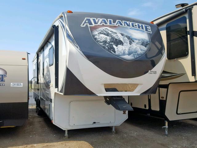 4YDF33022DE760666 - 2013 KEYSTONE AVALANCHE WHITE photo 1