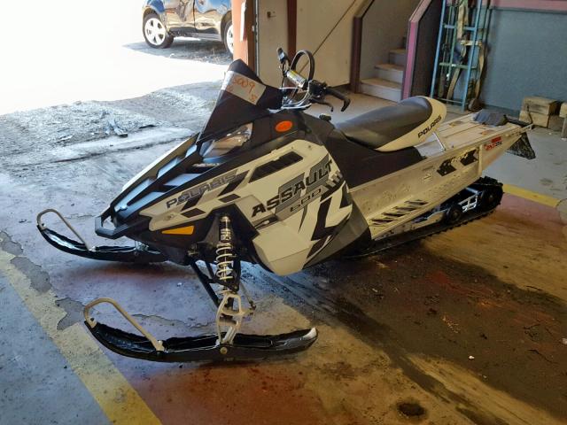 SN1CL6GS8FC529375 - 2015 POLA SNOWMOBILE TWO TONE photo 2