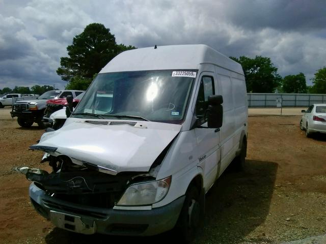 WD0PD444065906658 - 2006 DODGE SPRINTER 3 WHITE photo 2