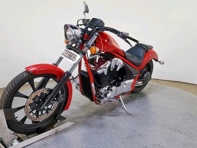 JH2SC61N6DK101218 - 2013 HONDA VT1300 CX RED photo 4