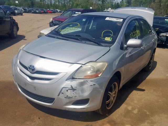 JTDBT903584004273 - 2008 TOYOTA YARIS SILVER photo 2