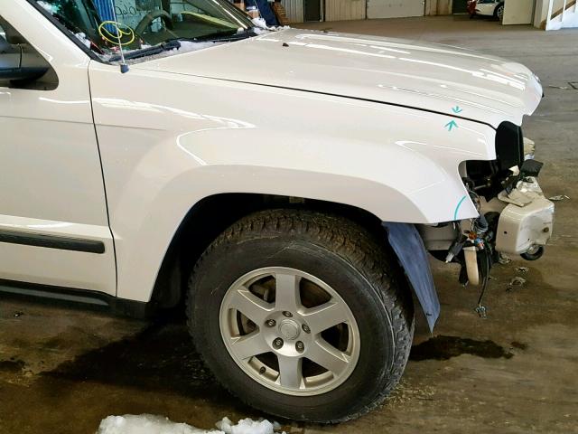 1J8HR48N58C130181 - 2008 JEEP GRAND CHER WHITE photo 9