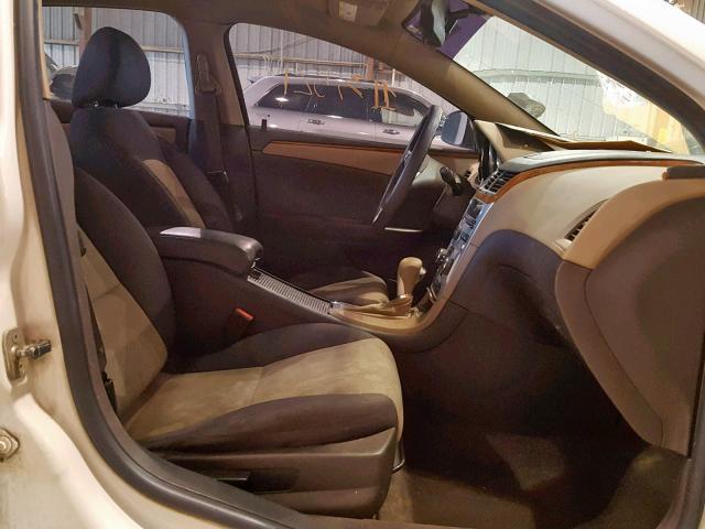 1G1ZC5E02CF281653 - 2012 CHEVROLET MALIBU 1LT WHITE photo 5