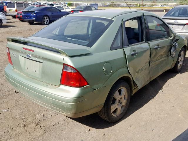 1FAFP34N57W324376 - 2007 FORD FOCUS ZX4 GREEN photo 4