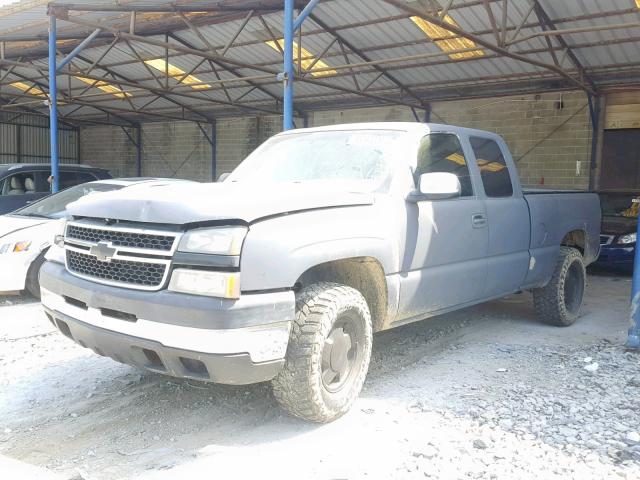 2GCEK19T111143211 - 2001 CHEVROLET SILVERADO GRAY photo 2