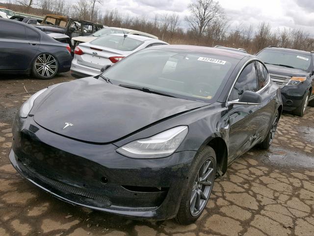 5YJ3E1EA7JF013868 - 2018 TESLA MODEL 3 BLACK photo 2