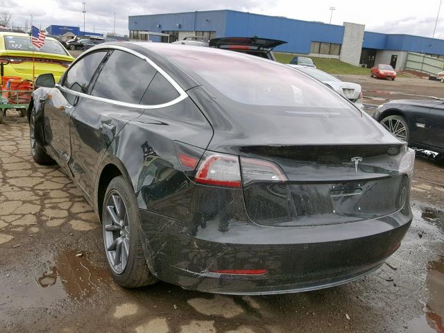 5YJ3E1EA7JF013868 - 2018 TESLA MODEL 3 BLACK photo 3