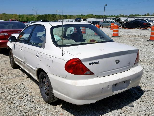 KNAFB121X35246431 - 2003 KIA SPECTRA BA WHITE photo 3