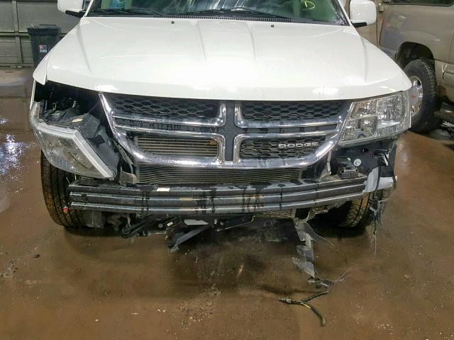 3D4PH1FG6BT562348 - 2011 DODGE JOURNEY MA WHITE photo 9