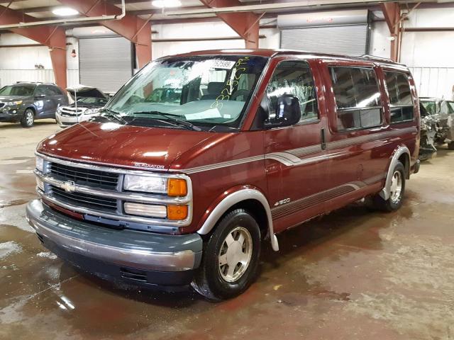 1GBFG15R6W1072301 - 1998 CHEVROLET EXPRESS G1 BURGUNDY photo 2