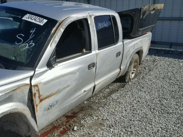 1B7HL38N44S585497 - 2004 DODGE DAKOTA QUA SILVER photo 10