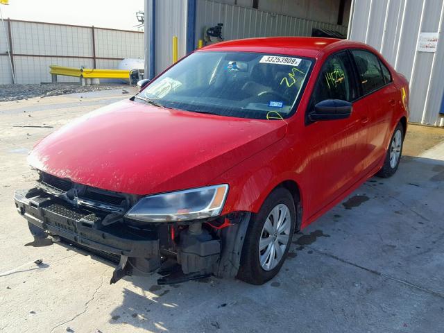 3VW2K7AJ7EM224211 - 2014 VOLKSWAGEN JETTA BASE RED photo 2